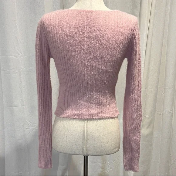 Soft Pink Knit cropped Sweater - Picture 2 of 6